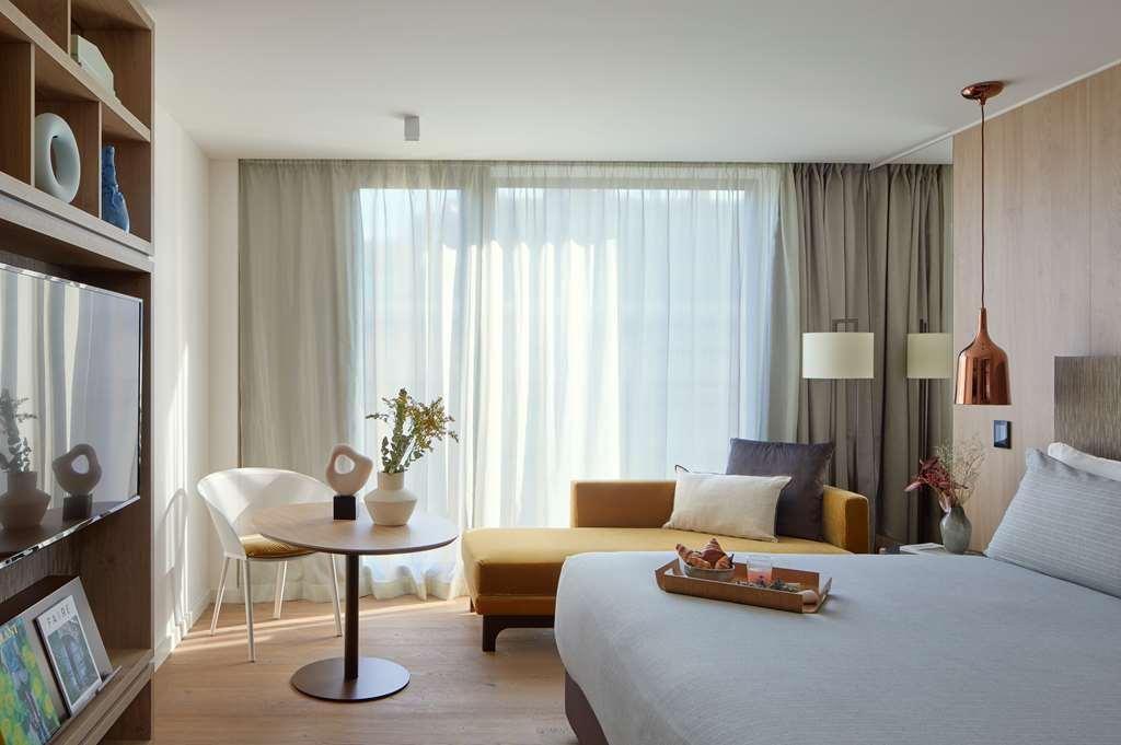 Me Barcelona Otel Oda fotoğraf