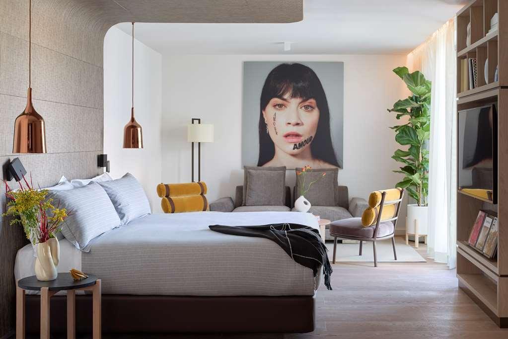 Me Barcelona Otel Oda fotoğraf