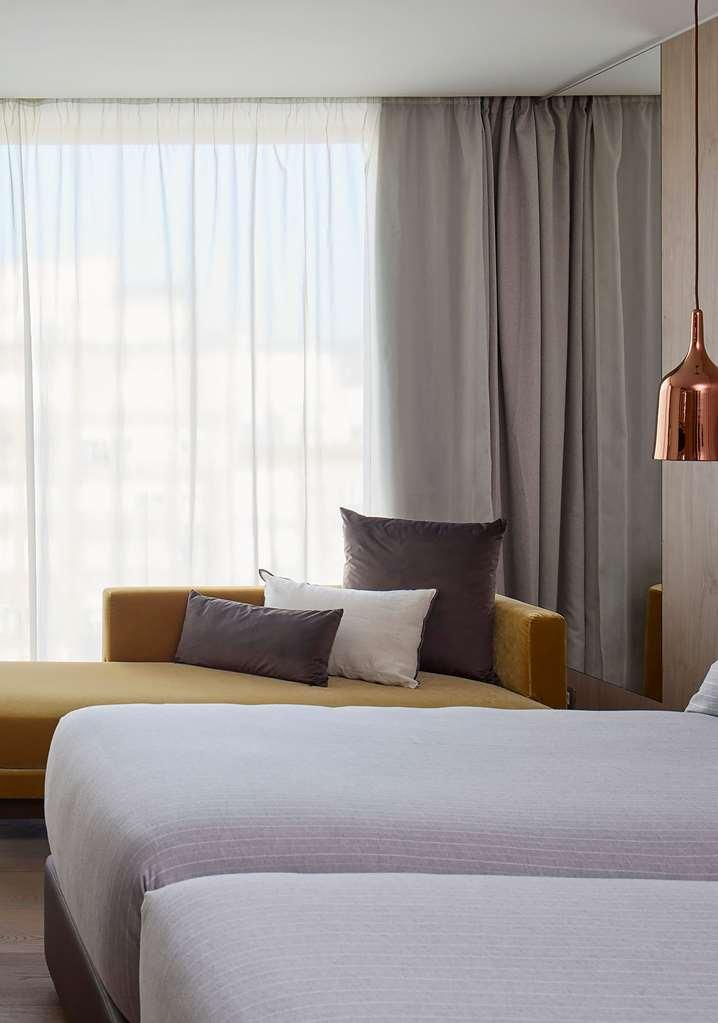 Me Barcelona Otel Oda fotoğraf